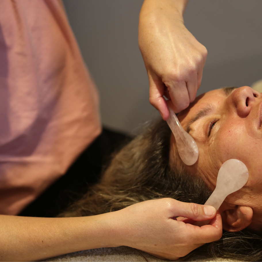 Massage visage, kobido, stretching, drainage, lymphe