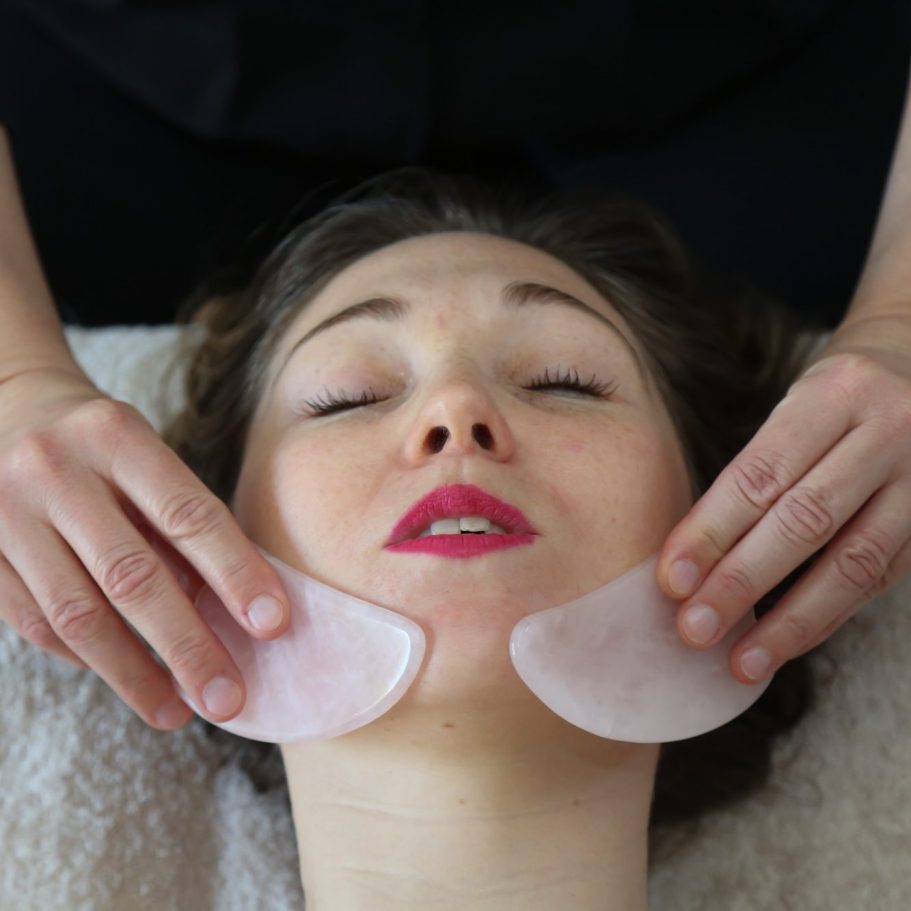 Gua Sha, drainage du visage, Kobido sur langon 33