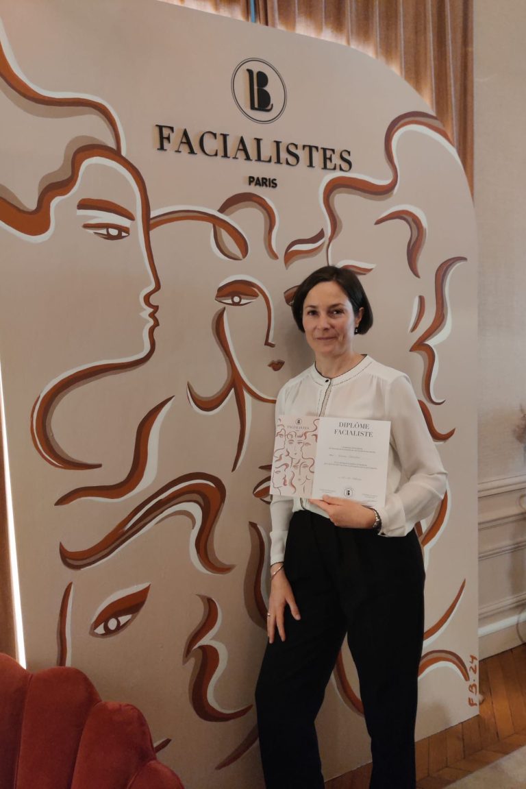 Diplômée de l'Académie des facialistes, experte kobido